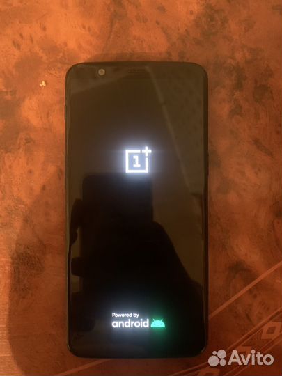 OnePlus 5T, 6/64 ГБ