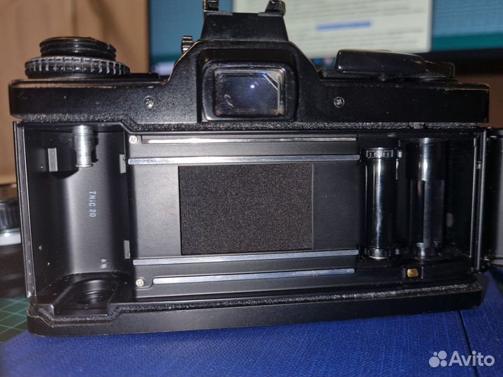 Olympus OM-4Ti + zuiko 50/1.8