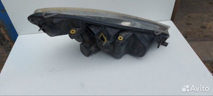 Фара галогеновая передняя левая Ford Galaxy