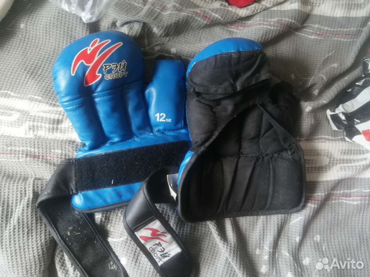 Перчатки для единоборств