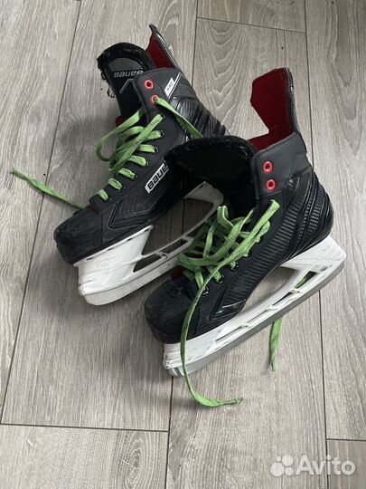 Хоккейные коньки bauer (43,5)