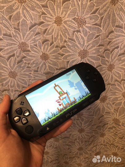 Sony PSP 1008 прошитая + 4 GB MS pro duo