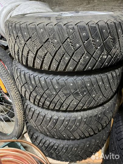 Goodyear Ultra Grip Ice Arctic 2 185/65 R15