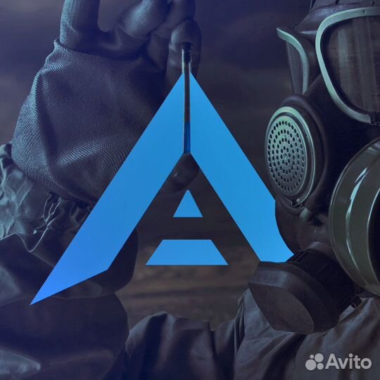 Рабочий чистильщик резервуаров