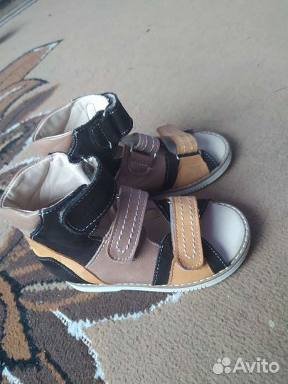 Ортопедические сандали