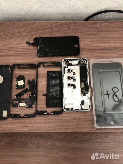 Запчасти на iPhone (5S/SE 2016, 7, 8+)