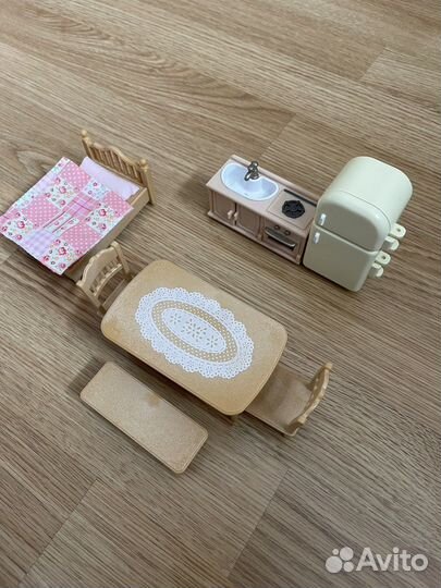 Sylvanian Families мебель и зайка-хозяйка