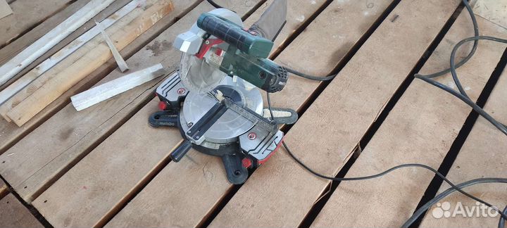 Торцовочная пила metabo