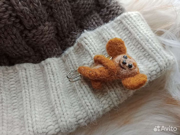 Брошки-булавки (Чебурашка, ленивец)