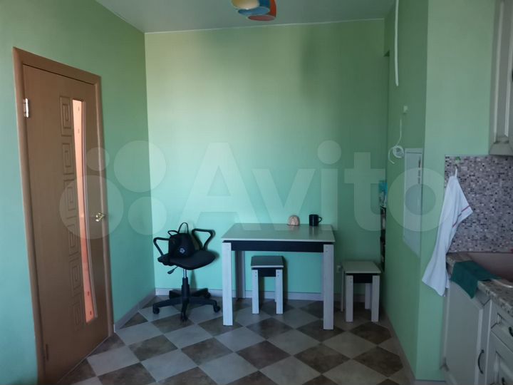 Комната 13 м² в 3-к., 15/24 эт.