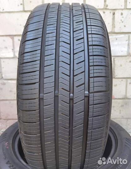 Nexen N'Fera SU1 215/55 R17 94V
