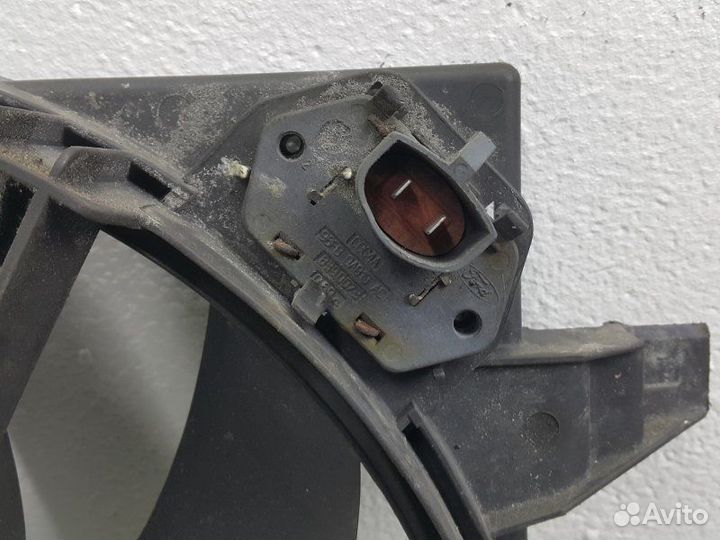 Диффузор с вентилятором Ford Fusion