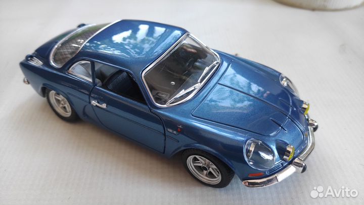 Модель автомобиля Renault Alpine A110