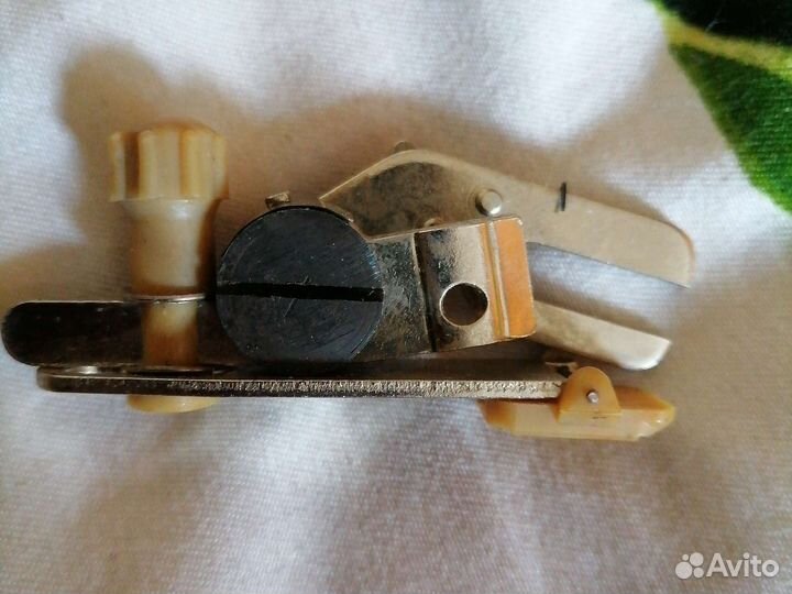 Приставка к бытовой шв. машине