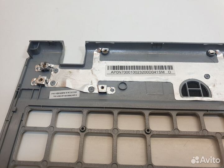 Рамка клавиатуры Acer V3-571G AP0N7000100