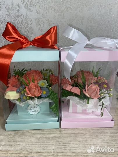 Подарочная коробка с цветами из мыла