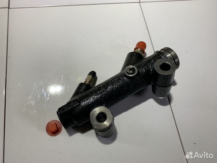 Цилиндр сцепления главный Hyundai AeroTown 97