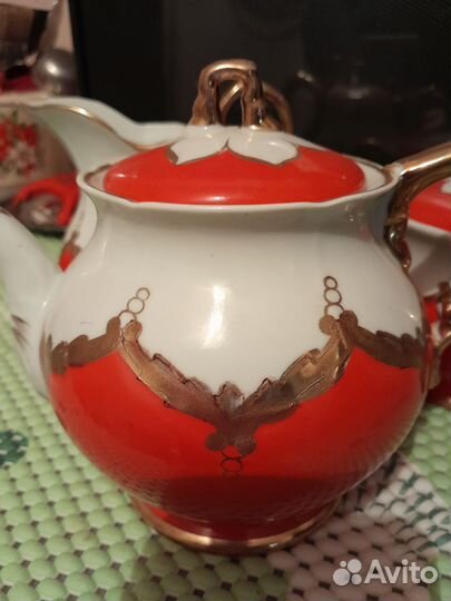 Заварочный чайник, молочница, сахарница