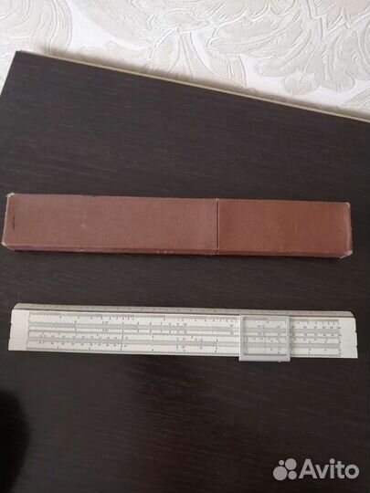 Линейка логарифмическая с футляром, 1956 год