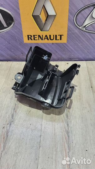 Корпус блока предохранителей реле Renault logan 2