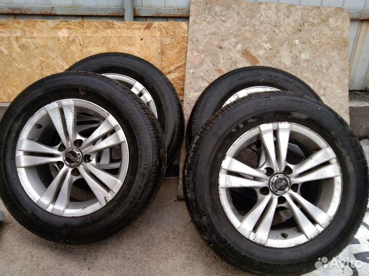 R15 Bridgestone B250 205/65, PCD 5x100 DIA 58.5