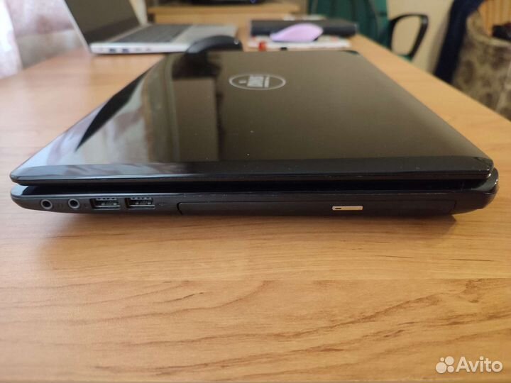 Ноутбук DNS i3-2310M SSD 120Gb + HDD 300Gb