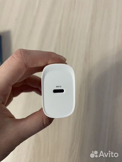 Зарядное устройство на iPhone