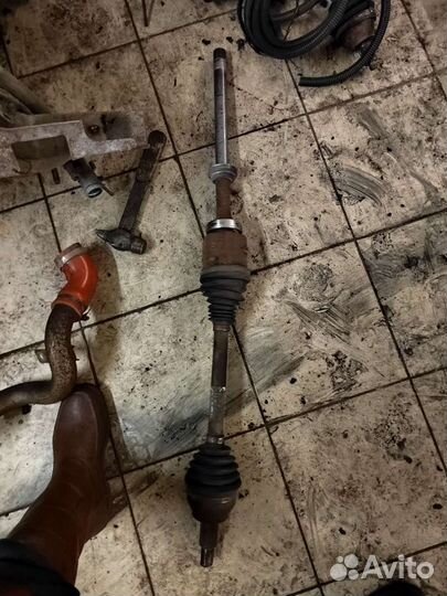 Привод передний правый Range Rover Evoque