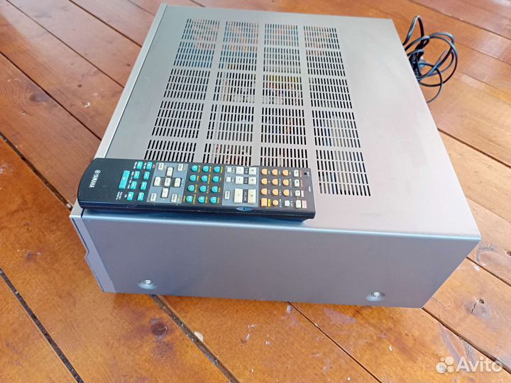 Ресивер аудио-видео Yamaha RX-V 550