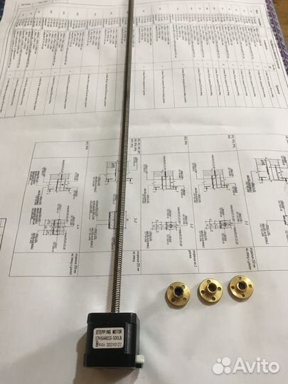 Шаговый двигатель nema 17 17HS4401S с винтом T8