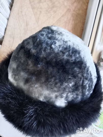 Меховая шапка из мутона и песца