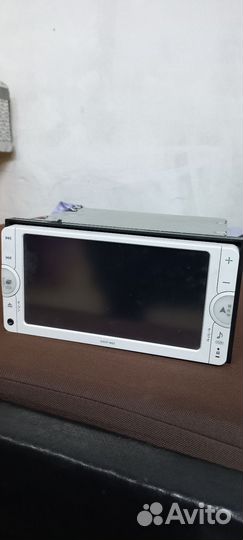 Магнитолла