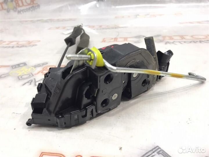 Замок двери передний левый Lexus GS300/350/430/46