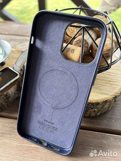 iPhone 14 Pro Max кожа синий