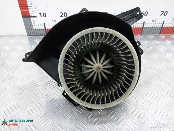 Моторчик печки Volkswagen Polo 4 2003 6Q1820015H