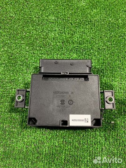 Блок управления стояночным тормозом Audi A5 8T CDN