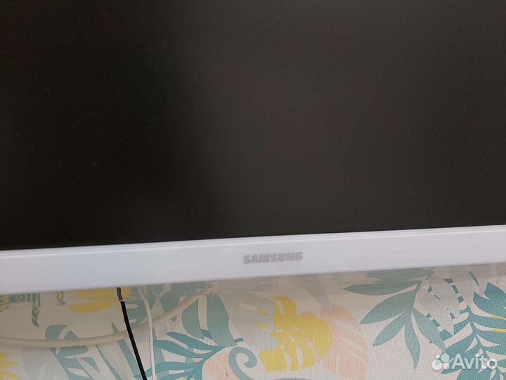 Телевизор samsung