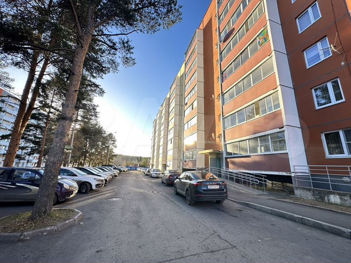 Комната 12 м² в 4-к., 2/9 эт.