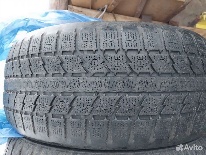 Toyo Observe GSi-5 215/50 R17