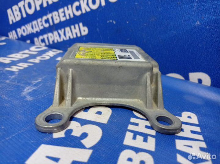 Блок управления airbag Toyota Camry 40 седан