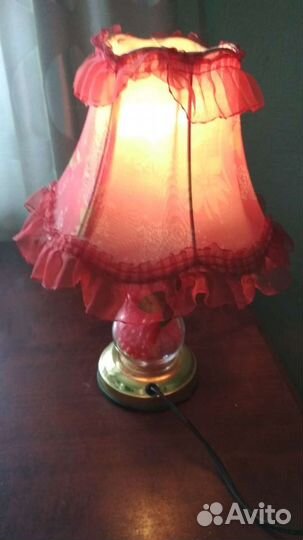 Лампа настольная