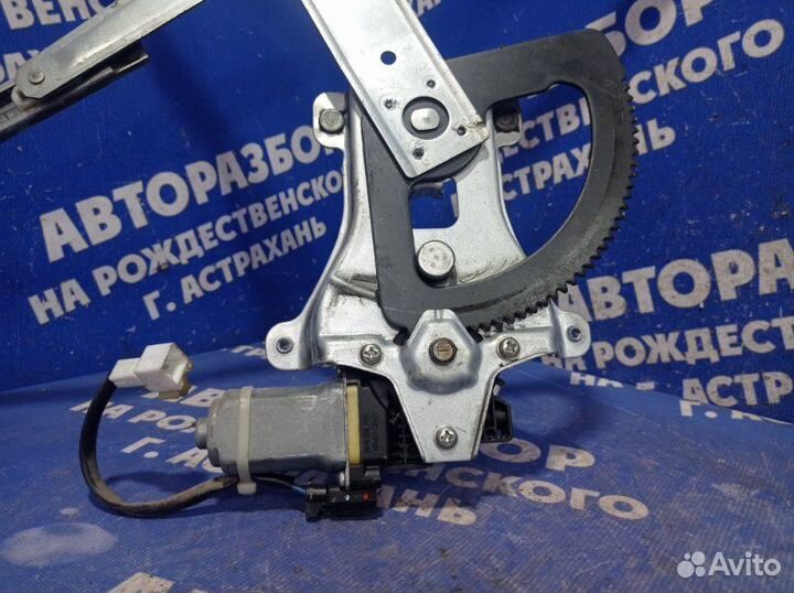 Передний левый стеклоподъемник Chevrolet Aveo T250