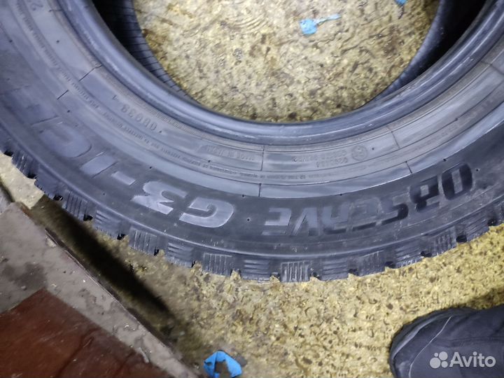 Toyo Observe G3-Ice 215/70 R15 98T