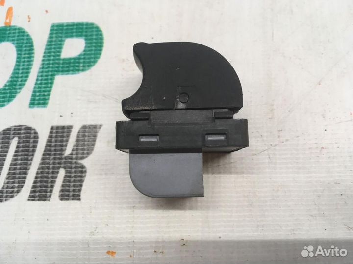 Кнопка стеклоподъемника для Audi Q7 1 2005-2015г