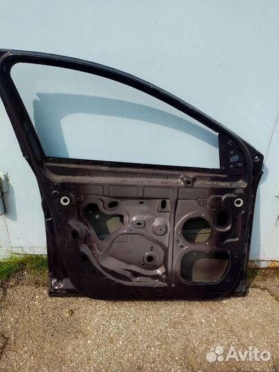 Дверь передняя левая renault fluence 801015934r