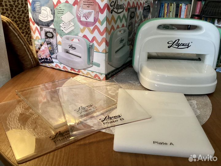 Машинка для вырубки и тиснения