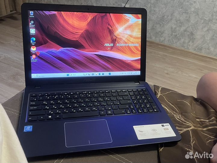 Ноутбук Asus vivobook