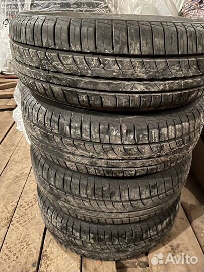 Pirelli Cinturato P1 185/65 R15 92H