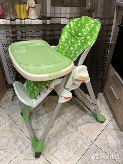 Стульчик Chicco для кормления