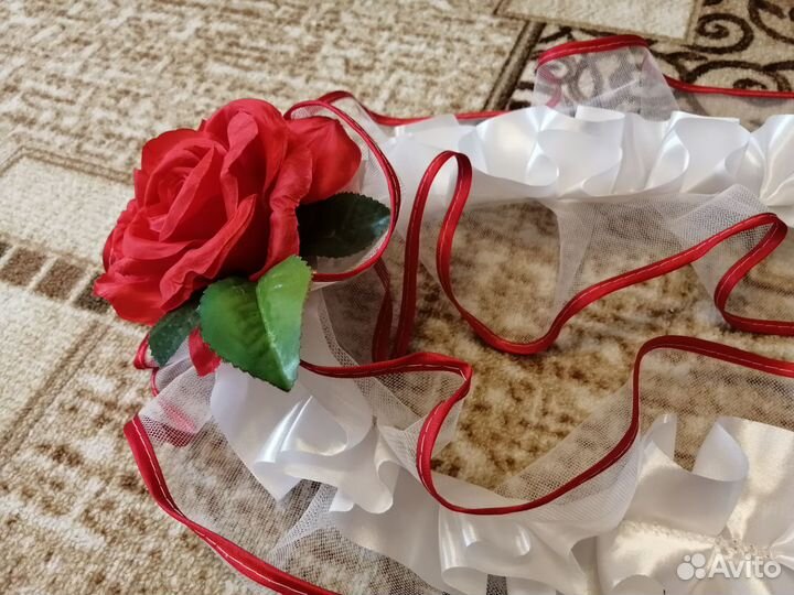 Свадебная лента на автомобиль